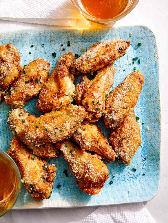 Poultry - Dusted (Lightly Breaded) Chicken Wings (Split Tip Off) Air-Chilled Ontario 2KG